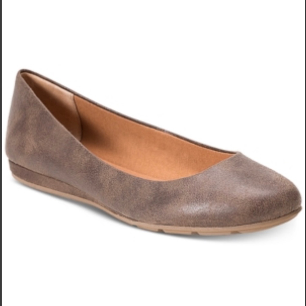 American Rag Womens Ellie Faux Leather Slip On Flats-Size 7W